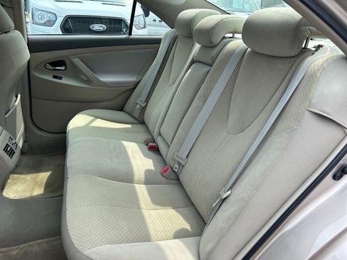 Used 2008 Toyota Camry Hybrid FWD image 12