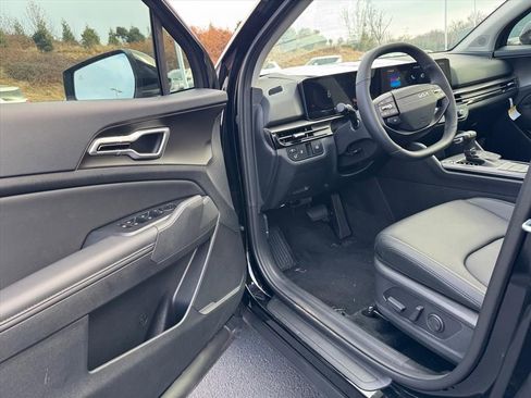 Used 2026 Kia Sportage EX w/ EX Panorama Roof Package image 12