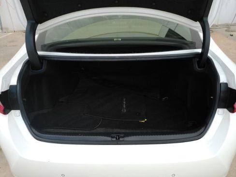 Used 2015 Lexus RC 350 w/ Luxury Package image 21