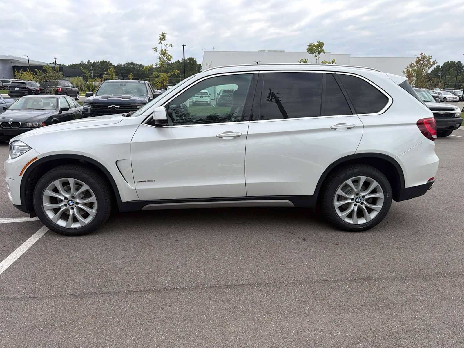 Used 2018 BMW X5 xDrive35i w/ Driving Assistance Package AWD/4WD image 11