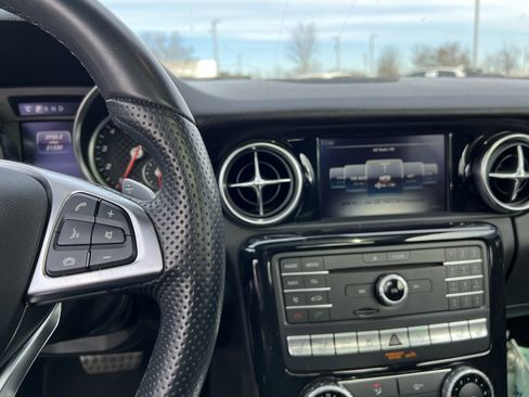 Certified 2018 Mercedes-Benz SLC 300 image 31