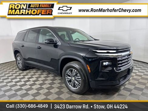 Used 2024 Chevrolet Traverse LS image 1