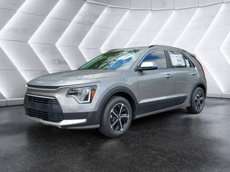 New 2025 Kia Niro LX FWD video 1