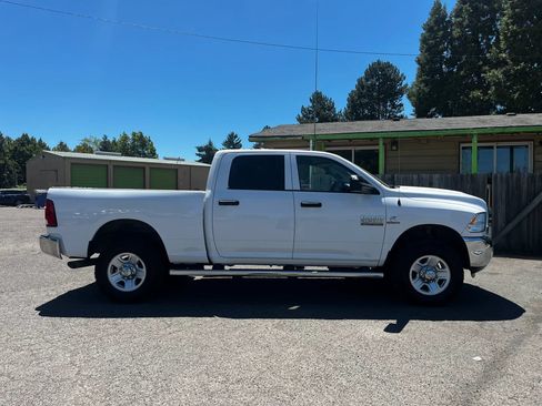 Used 2017 RAM 2500 Tradesman w/ Chrome Appearance Group AWD/4WD image 2