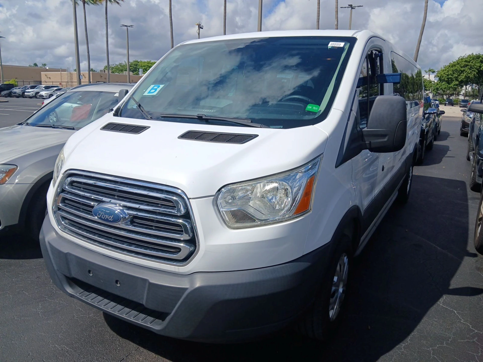 Used 2019 Ford Transit 350 XLT RWD image 1