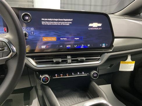 New 2026 Chevrolet Equinox EV LT FWD image 22