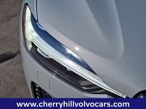 Certified 2025 Volvo XC60 B5 Core w/ Protection Package Premier image 10