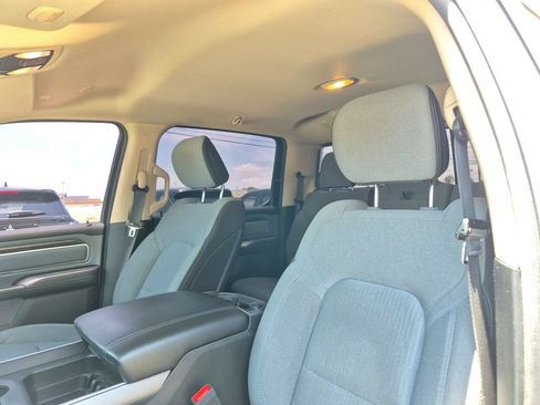 Used 2019 RAM 1500 Big Horn AWD/4WD image 14