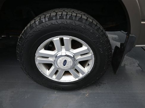 Used 2004 Ford F150 Lariat image 18