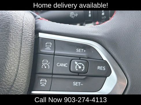 Used 2025 Jeep Compass Trailhawk AWD/4WD image 19