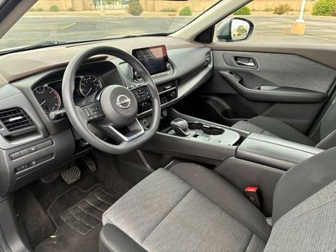 Certified 2023 Nissan Rogue SV FWD image 11