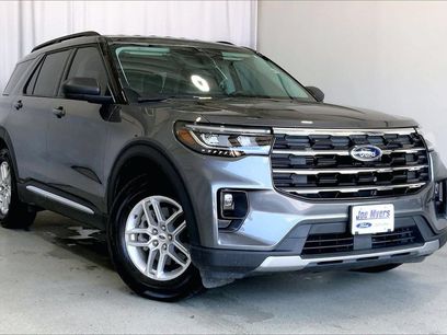 Used 2025 Ford Explorer Active w/ Active Comfort Package