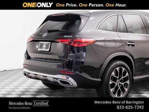 Used 2025 Mercedes-Benz GLC 350e 4MATIC image 33