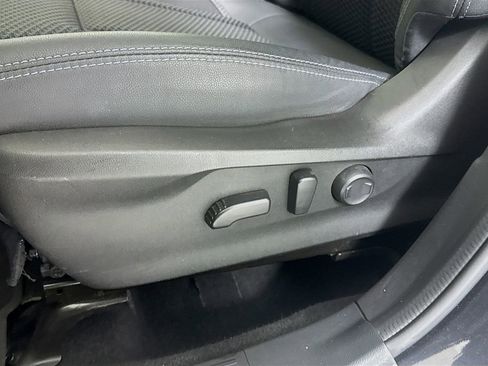 Used 2019 Subaru Forester Premium w/ All-Weather Package image 18