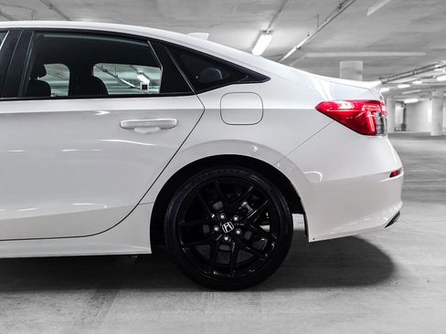 Used 2024 Honda Civic Sport image 15