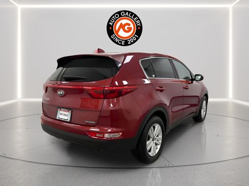 Used 2017 Kia Sportage LX FWD image 3