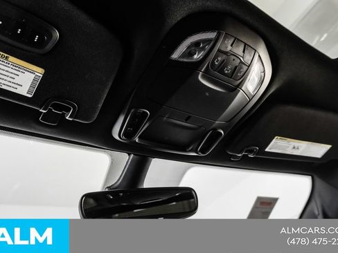 Used 2025 Chrysler Pacifica Limited FWD image 49