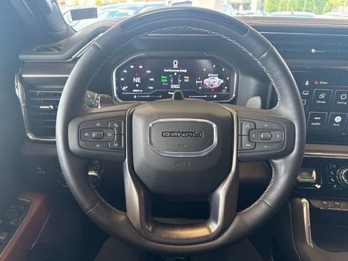 Used 2025 GMC Sierra 1500 Denali Ultimate AWD/4WD image 15