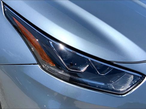 Used 2021 Toyota Highlander Platinum AWD/4WD image 28