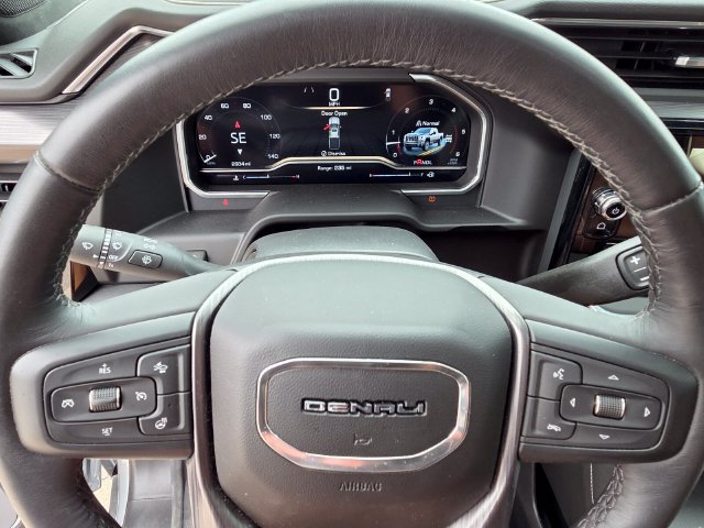 Used 2024 GMC Sierra 2500 Denali Ultimate AWD/4WD image 23