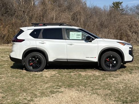 New 2026 Nissan Rogue SV image 2