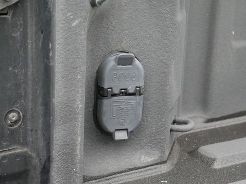 Used 2022 Chevrolet Silverado 3500 LTZ w/ LTZ Plus Package image 28