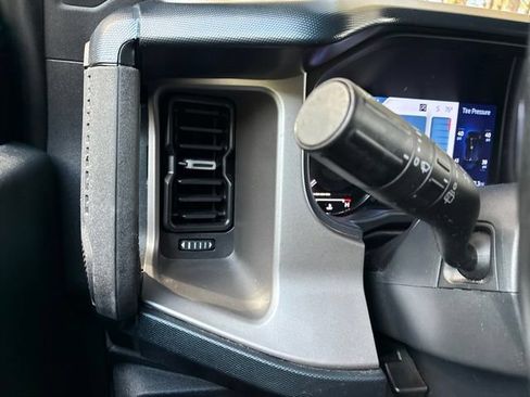 Used 2021 Ford Bronco Outer Banks AWD/4WD image 26