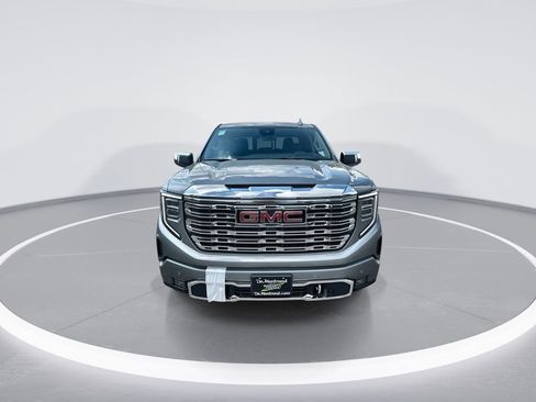 New 2026 GMC Sierra 1500 Denali w/ Denali Reserve Package image 3