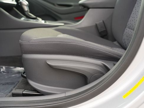 Used 2018 Hyundai Ioniq Blue image 15