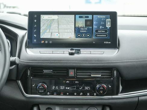Used 2025 Nissan Rogue SL w/ Tech Package AWD/4WD image 14