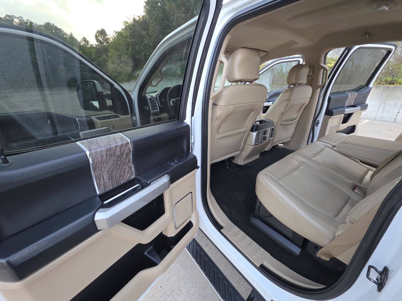 Used 2017 Ford F350 Lariat AWD/4WD image 48