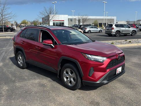 Used 2023 Toyota RAV4 XLE w/ Convenience Package image 9