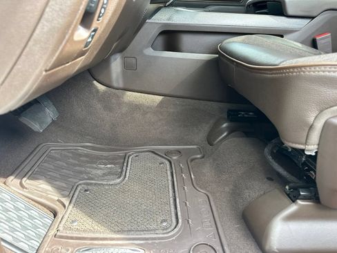 Used 2025 RAM 1500 Limited w/ Bed Utility Group AWD/4WD image 35