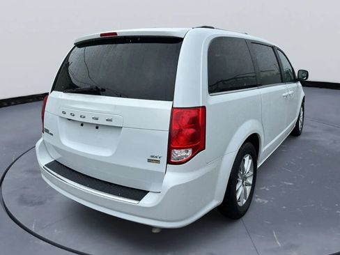 Used 2019 Dodge Grand Caravan SXT image 5
