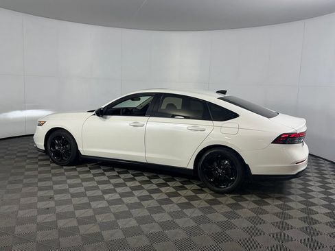 Used 2025 Honda Accord SE image 8