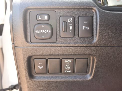 Used 2018 Toyota 4Runner Limited RWD image 31
