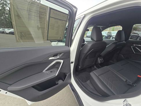 Used 2024 BMW X1 xDrive28i w/ Convenience Package AWD/4WD image 15