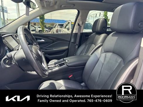 Used 2020 Buick Envision Essence AWD/4WD image 12