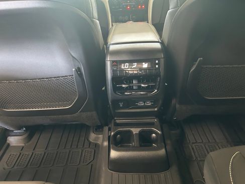 Certified 2022 Jeep Grand Cherokee L Laredo w/ Luxury Tech Group I AWD/4WD image 25