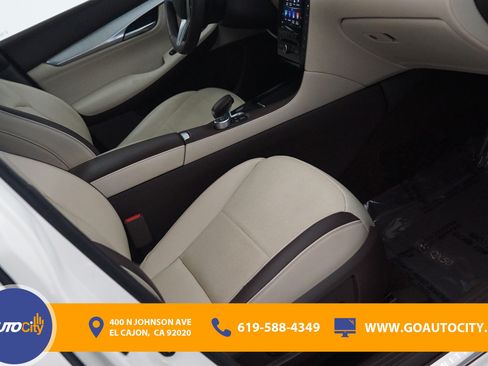 Used 2019 INFINITI QX50 Essential w/ Sensory Package FWD image 8