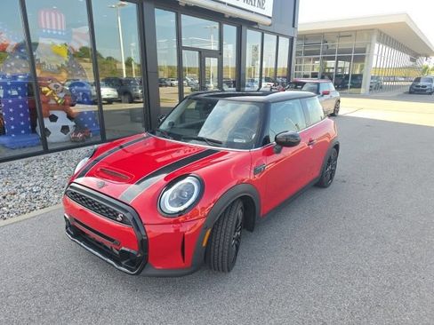 Used 2023 MINI Cooper S FWD image 2