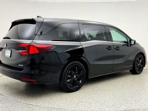 Used 2023 Honda Odyssey Sport image 5