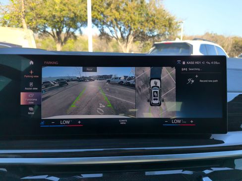 Used 2023 BMW X7 xDrive40i w/ Premium Package image 18