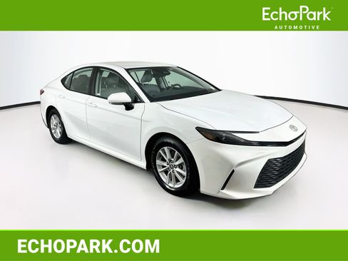 Used 2025 Toyota Camry LE FWD image 1