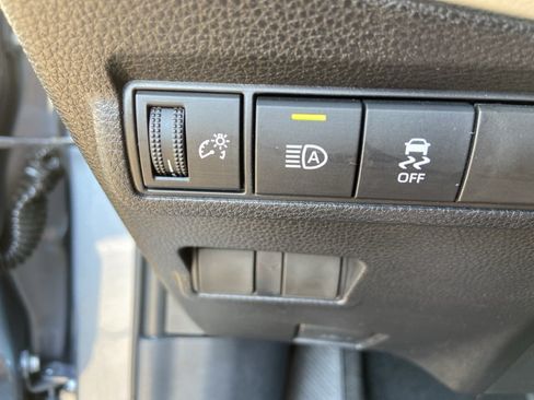 Used 2026 Toyota Corolla Cross L FWD image 42