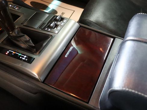 Used 2019 Lexus GX 460 Premium image 59