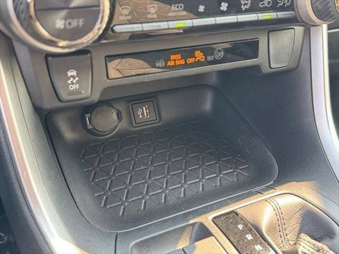 Certified 2025 Toyota RAV4 XLE AWD/4WD image 84