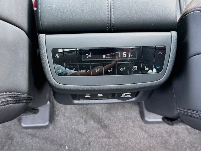 New 2026 Nissan Pathfinder Platinum AWD/4WD image 23