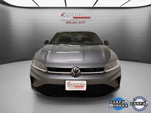 Used 2025 Volkswagen Jetta Sport image 2