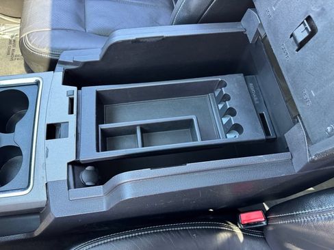 Used 2016 Ford F350 Lariat w/ Lariat Ultimate Package AWD/4WD image 21